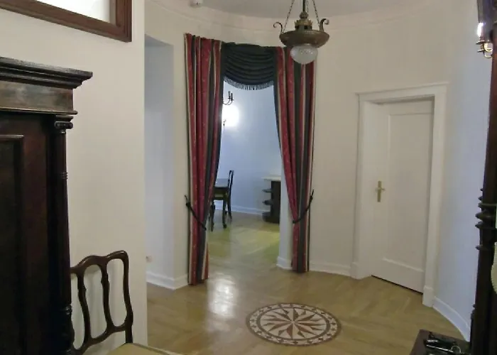 Rynek Starego Miasta By Interhome * Warsaw